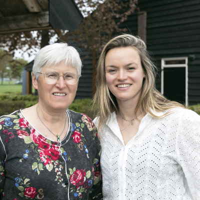 Liesbeth Owner